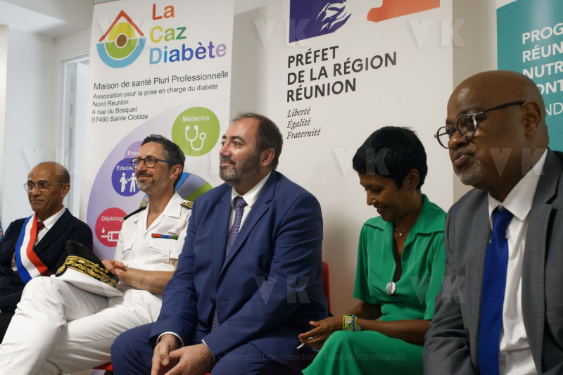 Francois BRAUN, ministre de la sante,  en deplacement a La Reunion