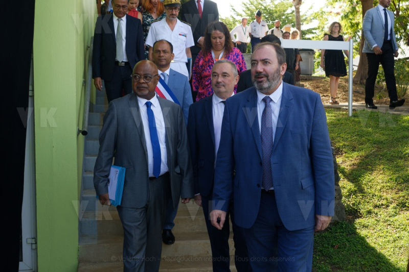 Francois BRAUN, ministre de la sante,  en deplacement a La Reunion