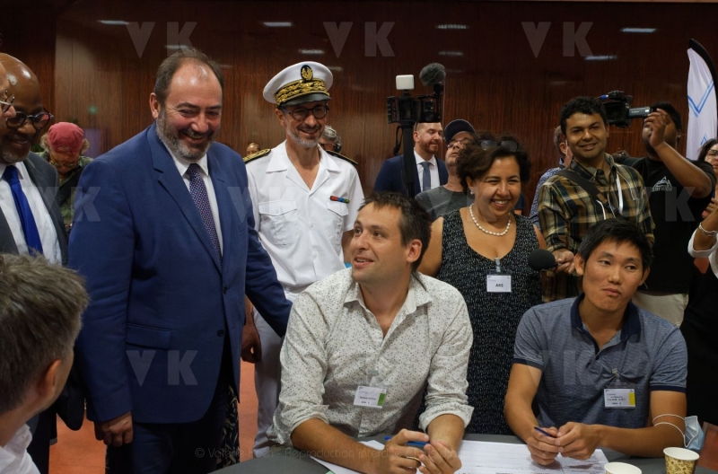 Francois BRAUN, ministre de la sante,  en deplacement a La Reunion