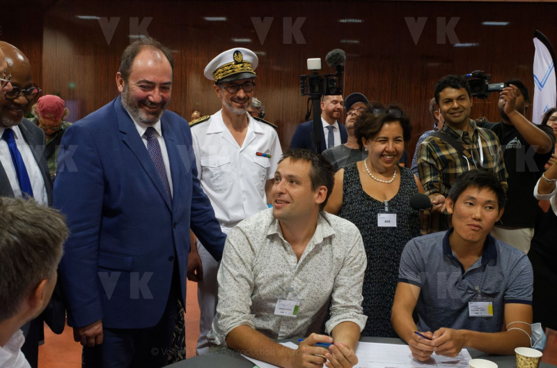 Francois BRAUN, ministre de la sante,  en deplacement a La Reunion