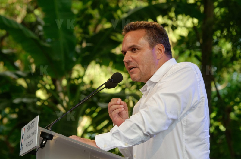 Francois Fillon a La Reunion