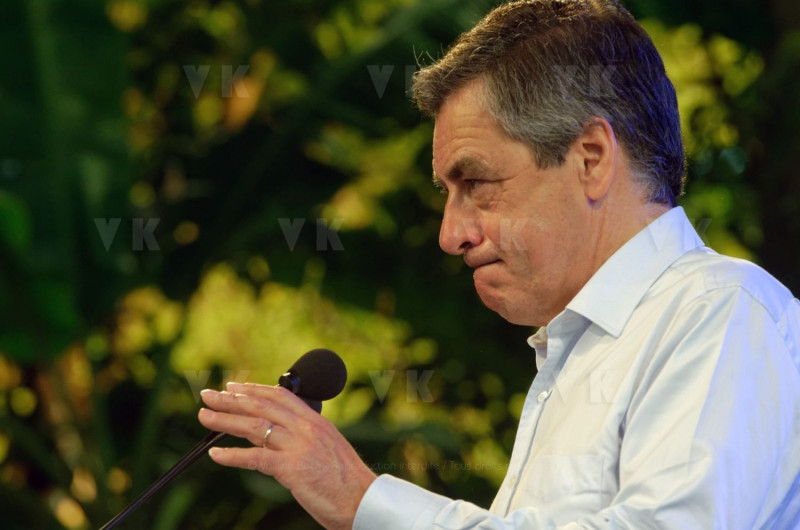 Francois Fillon a La Reunion
