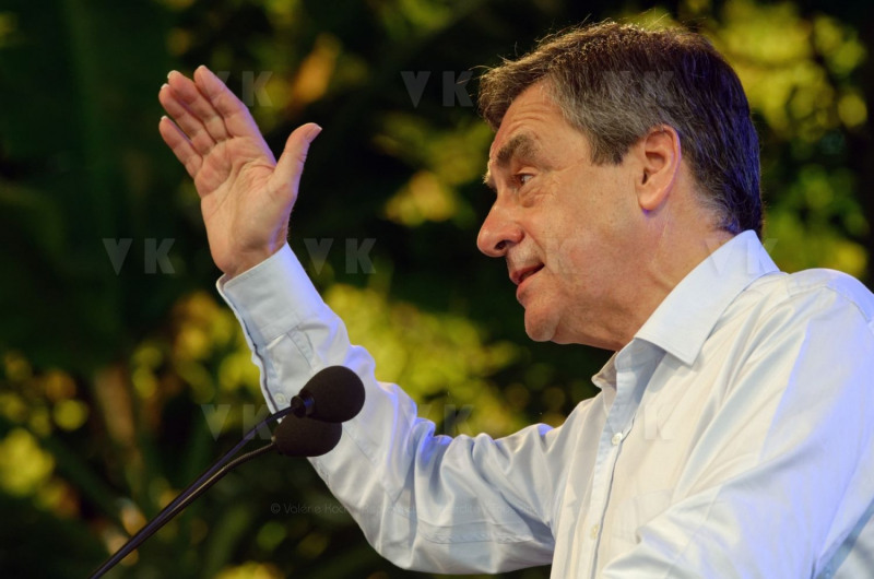 Francois Fillon a La Reunion