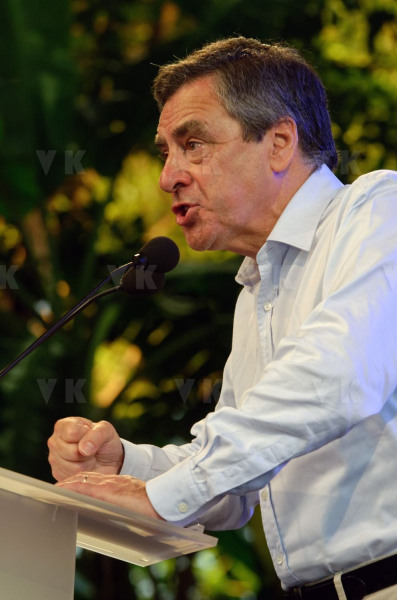 Francois Fillon a La Reunion