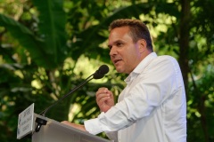 Francois Fillon a La Reunion