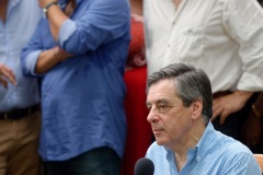 Francois Fillon a La Reunion