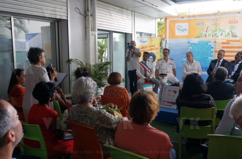 Deplacement Genevieve DARRIEUSSECQ a la Reunion