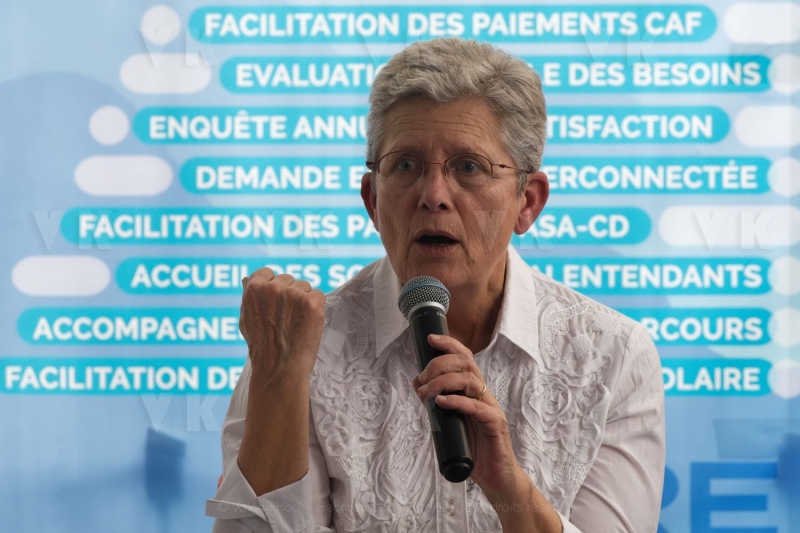 Deplacement Genevieve DARRIEUSSECQ a la Reunion