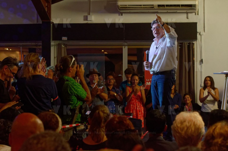 Jean-Luc Melenchon, chef de file de la France Insoumise, accompagne par les deputes Mathilde Panot et Daniele Obono, a tenu une reunion publique au restaurant La Cocoteraie a Saint-Andre, devant plus de 500 personnes et en presence des deputes reunionnais Jean-Hugues Ratenon et Younous Omarjee. Jean-Luc Melenchon, leader of France Insoumise, accompanied by the deputies Mathilde Panot and Daniele Obono, held a public meeting at the restaurant La Cocoteraie in Saint-Andre, in front of more than 500 people and with the deputies Jean- Hugues Ratenon and Younous Omarjee from La Reunion.