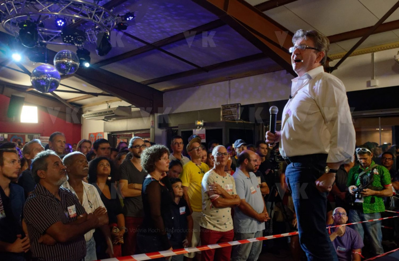 Jean-Luc Melenchon, chef de file de la France Insoumise, accompagne par les deputes Mathilde Panot et Daniele Obono, a tenu une reunion publique au restaurant La Cocoteraie a Saint-Andre, devant plus de 500 personnes et en presence des deputes reunionnais Jean-Hugues Ratenon et Younous Omarjee. Jean-Luc Melenchon, leader of France Insoumise, accompanied by the deputies Mathilde Panot and Daniele Obono, held a public meeting at the restaurant La Cocoteraie in Saint-Andre, in front of more than 500 people and with the deputies Jean- Hugues Ratenon and Younous Omarjee from La Reunion.