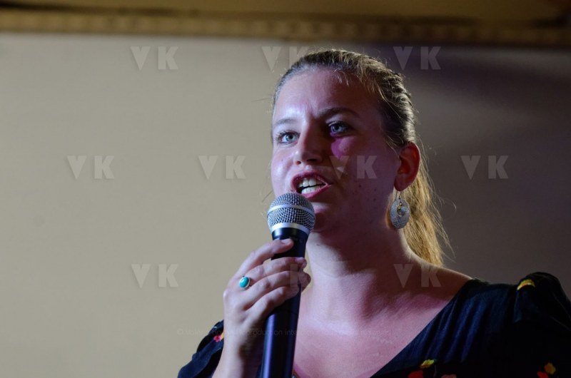 Jean-Luc Melenchon, chef de file de la France Insoumise, accompagne par les deputes Mathilde Panot et Daniele Obono, a tenu une reunion publique au restaurant La Cocoteraie a Saint-Andre, devant plus de 500 personnes et en presence des deputes reunionnais Jean-Hugues Ratenon et Younous Omarjee. Jean-Luc Melenchon, leader of France Insoumise, accompanied by the deputies Mathilde Panot and Daniele Obono, held a public meeting at the restaurant La Cocoteraie in Saint-Andre, in front of more than 500 people and with the deputies Jean- Hugues Ratenon and Younous Omarjee from La Reunion.