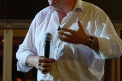 Jean-Luc Melenchon, chef de file de la France Insoumise, accompagne par les deputes Mathilde Panot et Daniele Obono, a tenu une reunion publique au restaurant La Cocoteraie a Saint-Andre, devant plus de 500 personnes et en presence des deputes reunionnais Jean-Hugues Ratenon et Younous Omarjee. Jean-Luc Melenchon, leader of France Insoumise, accompanied by the deputies Mathilde Panot and Daniele Obono, held a public meeting at the restaurant La Cocoteraie in Saint-Andre, in front of more than 500 people and with the deputies Jean- Hugues Ratenon and Younous Omarjee from La Reunion.