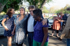 Lors de sa visite dans la commune du Port, Jean-Luc Melenchon est alle se recueillir devant le caveau familial de la famille Verges, avec Pierre Verges (fils de Paul Verges, maire, députe, president de Region, senateur, et chef de file du Parti Communiste  Reunionnais, decede en novembre 2016). Pour cet hommage, il etait accompagne des deputes Mathilde Panot, Danièle Obono et Jean-Hugues Ratenon (FI La Reunion). During his visit in the city of Le Port, Jean-Luc Melenchon has gone to recollect in front of the Verges family vault, with Pierre Verges (son of Paul Verges, mayor, deputy, president of Region, senator, of the Reunion's Communist Party, died in November 2016). For this tribute, he was accompanied by Mathilde Panot, Daniele Obono and Jean-Hugues Ratenon (FI La Reunion).