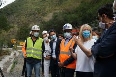Chantier du barrage du Bras de la Plaine, avec Berangere Abba, secretaire d'Etat chargee de la biodiversite aupres de la ministre de la transition ecologique. Bras de la Plaine dam construction site, with Berangere Abba, State Secretary in charge of biodiversity with the Minister of Ecological Transition