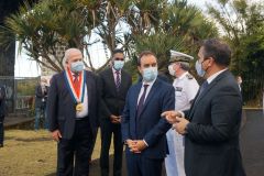 Le ministre de l'Outre-mer Sebastien Lecornu au chantier de rehabilitation du site du pont suspendu de la Riviere de l'Est. Overseas Minister Sebastien Lecornu at the site of the rehabilitation of the suspension bridge of the Riviere de l'Est.