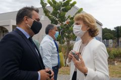 Rentre scolaire a La Reunion pour le ministre de l'Outremer Sebastien Lecornu - Back to school in La Reunion for French overseas minister Sebastien Lecornu