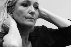 Conference de presse de Marine Le Pen a La Reunion