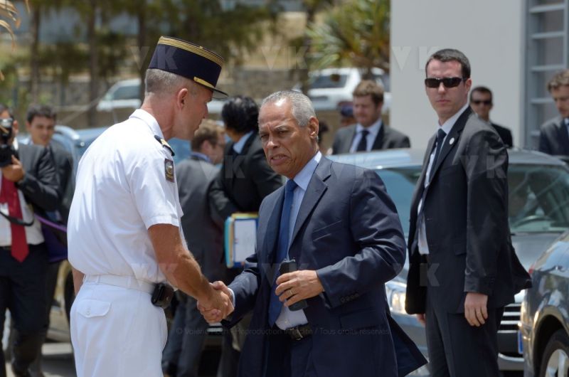 Inauguration of new buildings of RSMA's Staff (Régiment du Service Militaire Adapté de la Réunion - Reunion's Adapted Military Service Regiment) of Saint-Pierre, with Mr. Victorin Lurel, french Minister of ultramarine, and Colonel Bernard Rey, Commander of the RSMA-R.
