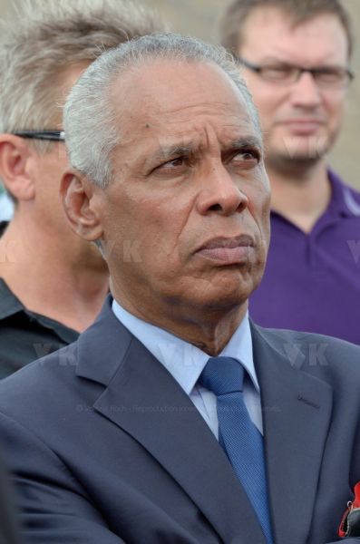 National capacity Securite Civile - Fight against forest fires at Pierrefonds Airport..Presentation of the plan to restore forests destroyed and the material (Pelicandrome, Dash8, vehicles), with Mr. Victorin Lurel, french Minister of ultramarine, and local authorities.