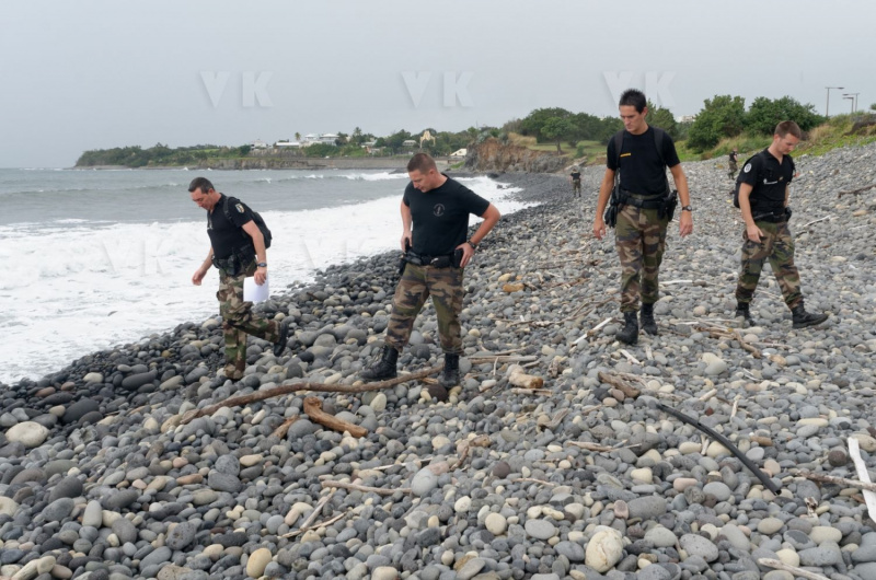 Vol MH370 : patrouilles a pied de gendarmerie pour les recherche de debris | 08-2015