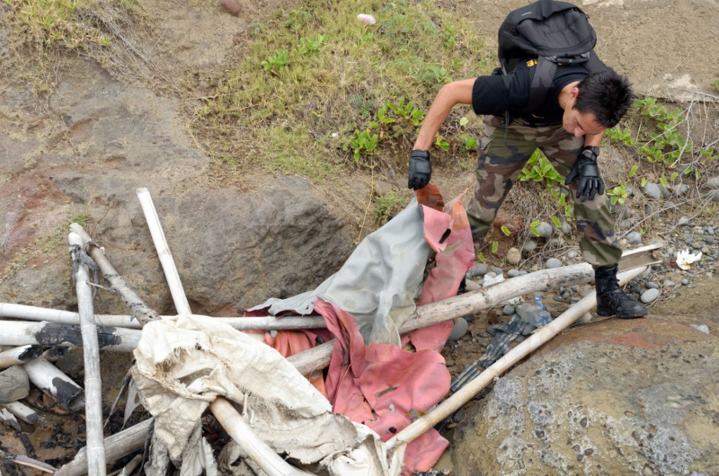 Vol MH370 : patrouilles a pied de gendarmerie pour les recherche de debris | 08-2015