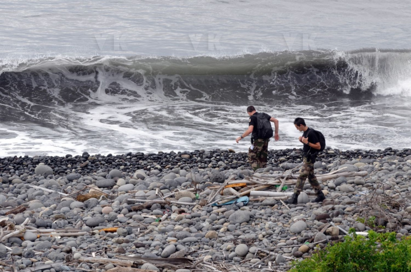 Vol MH370 : patrouilles a pied de gendarmerie pour les recherche de debris | 08-2015