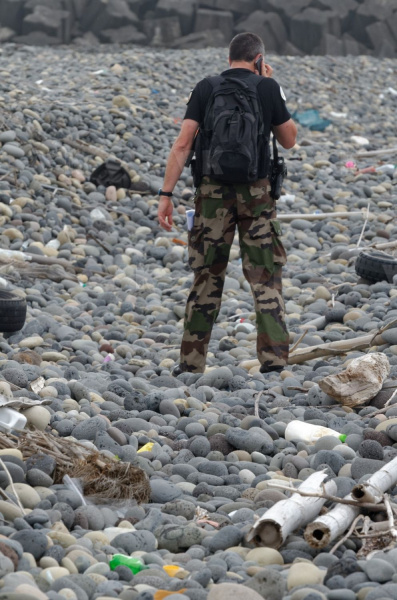 Vol MH370 : patrouilles a pied de gendarmerie pour les recherche de debris | 08-2015