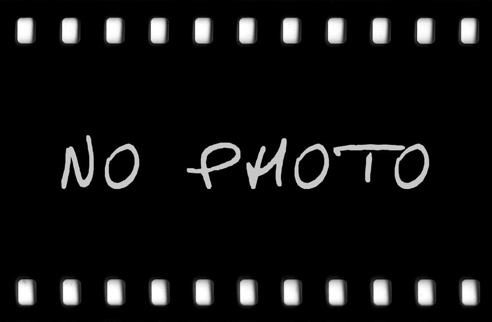 La terre tremble, Pauvre regard © Valérie Koch - Reproduction interdite / Tous droits réservés