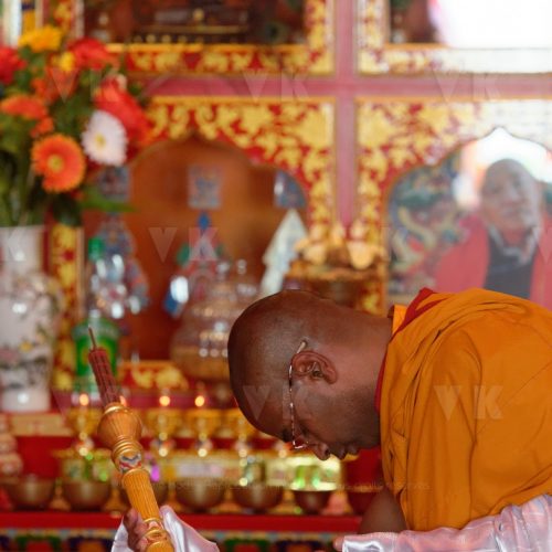 Inauguration du 1er temple bouddhiste tibetain de la zone sud de l'ocean Indien © Valérie Koch - Reproduction interdite / Tous droits réservés