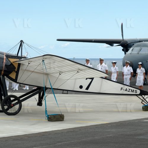 Ceremonie pour le centenaire de la disparition de Roland Garros au DA181 de la Reunion © Valérie Koch - Reproduction interdite / Tous droits réservés