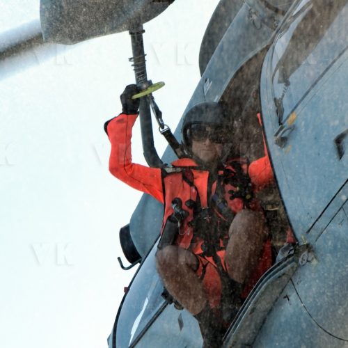 Exercice helitreuillage helicoptere aeronavale et SNSM © Valérie Koch - Reproduction interdite / Tous droits réservés