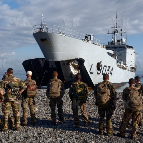 Batiment militaire BATRAL Marine Nationale © Valérie Koch - Reproduction interdite / Tous droits réservés