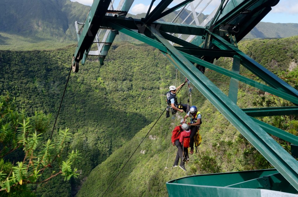 Exercice TAKAMAKA avec le PGHM © Valérie Koch - Reproduction interdite / Tous droits réservés