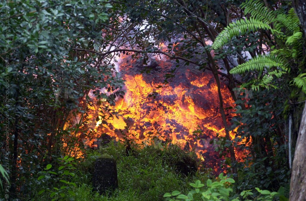 Eruption Piton de La Fournaise 2001 © Valérie Koch - Reproduction interdite / Tous droits réservés